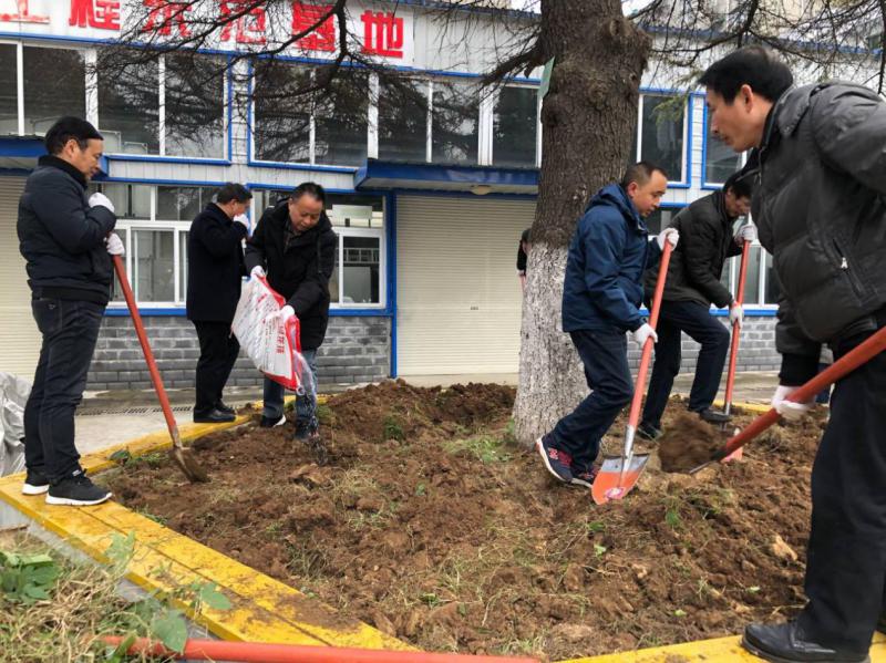 黨員干部不忘初心，義務勞動踐行使命(圖2)