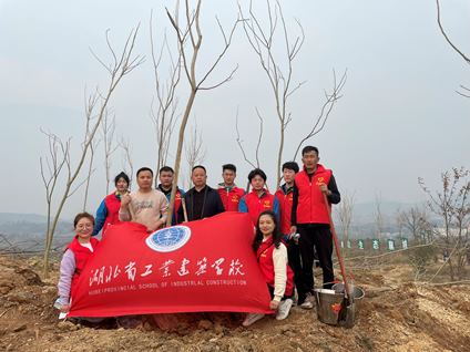 “喜迎二十大·共植青年林”主題黨日、共青團(tuán)活動(圖1)