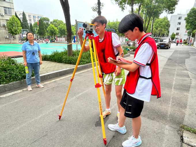 襄陽市中職院校工程測量賽項在我校成功舉辦(圖5)